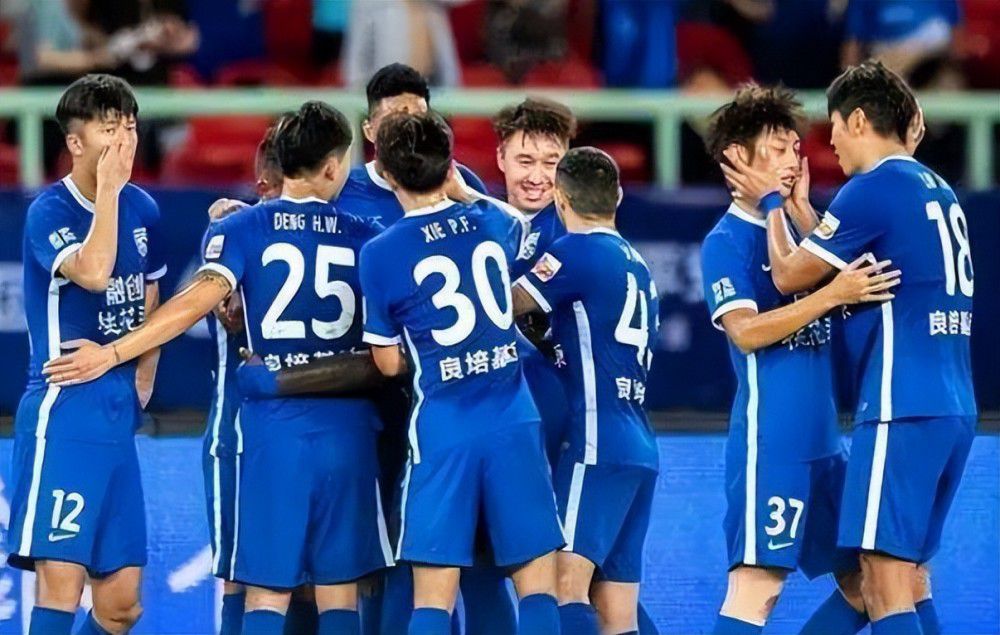 今个夜里叫你们过来，是要说说五房分出去的事。